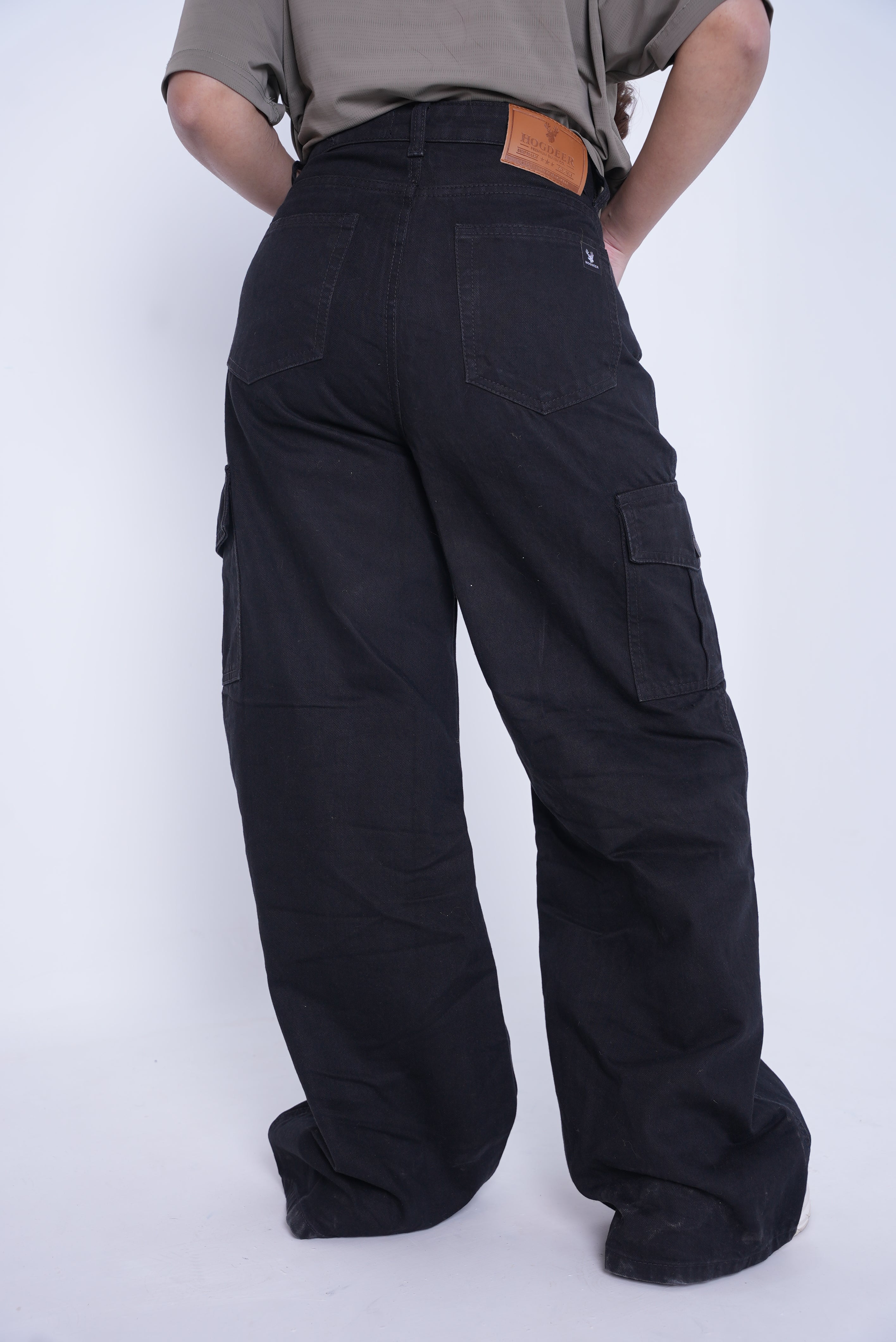 Women’s Baggy Cargo Denim Jeans- Black