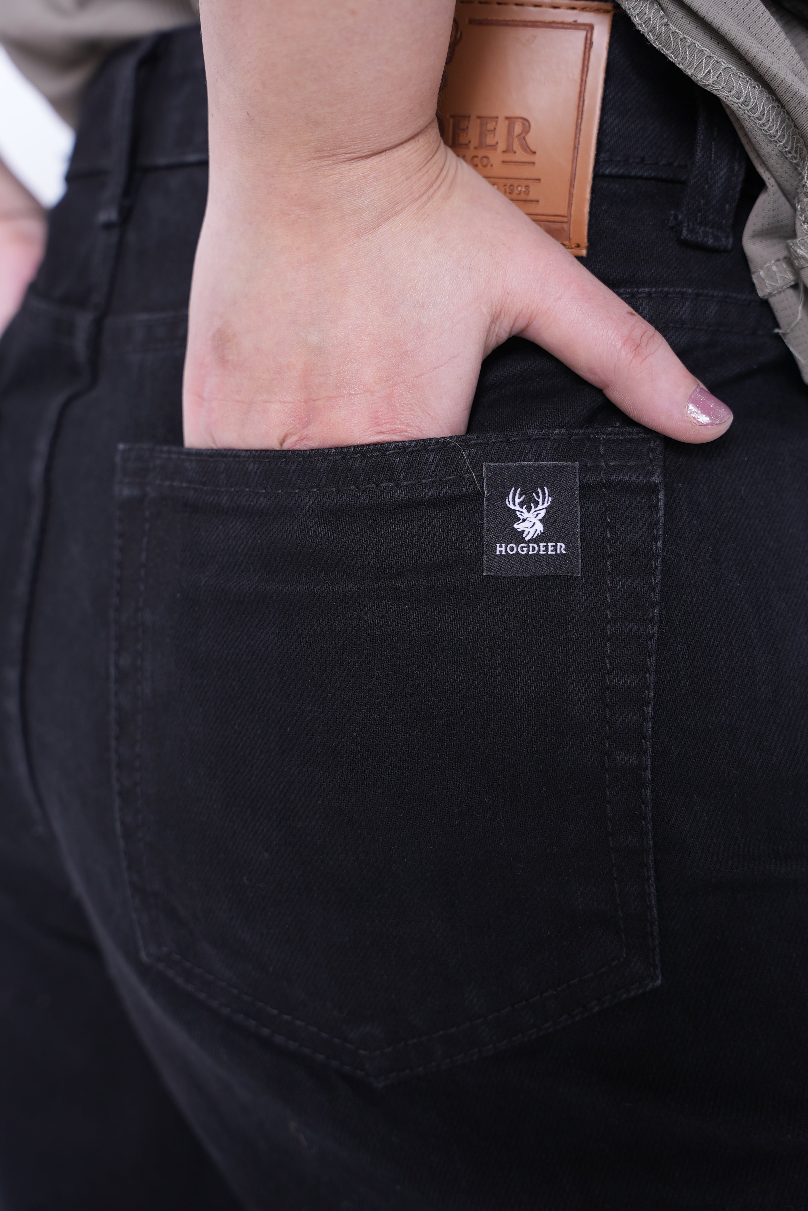 Women’s Baggy Cargo Denim Jeans- Black