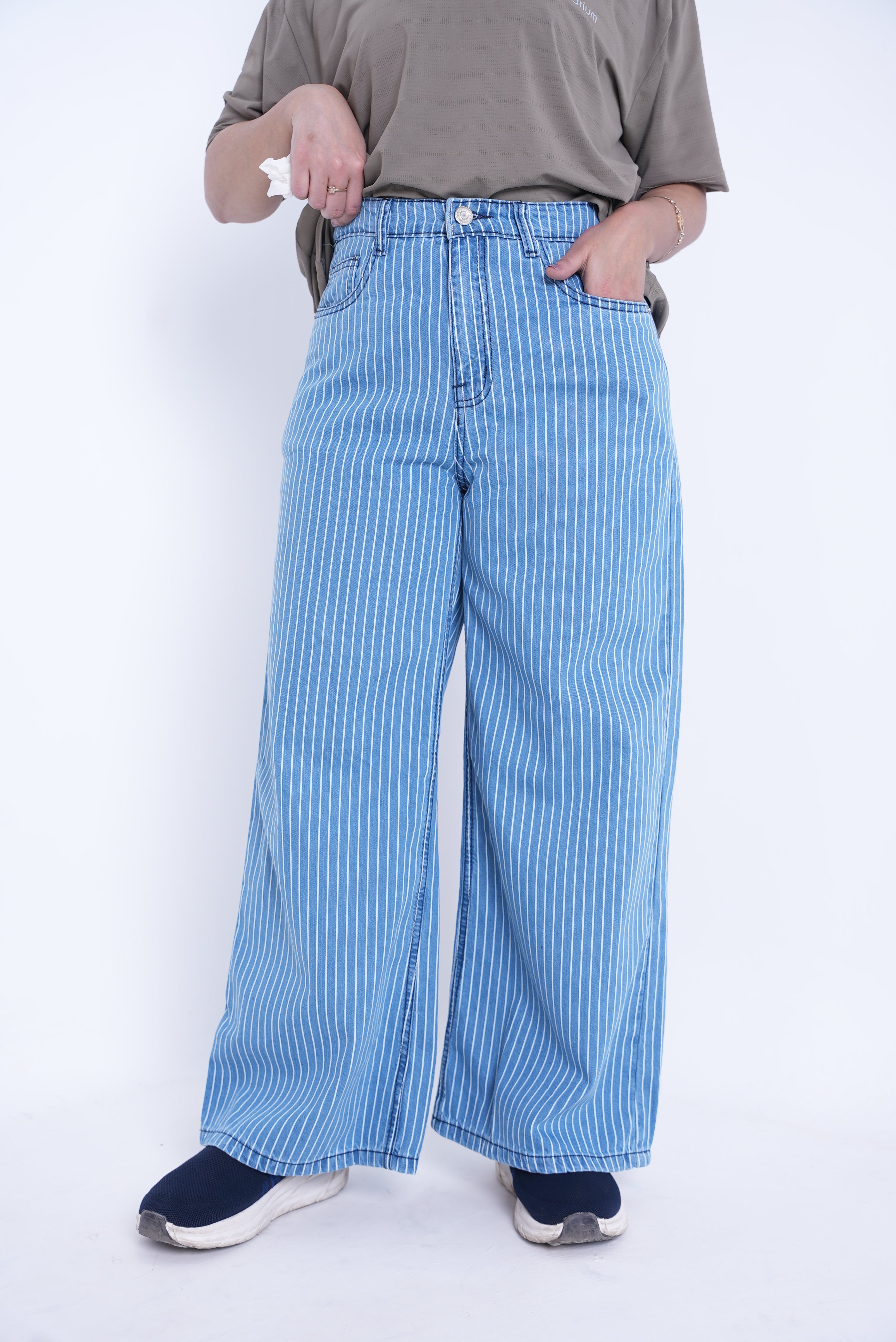 Women’s Lining Flared Denim Jeans- Light Blue