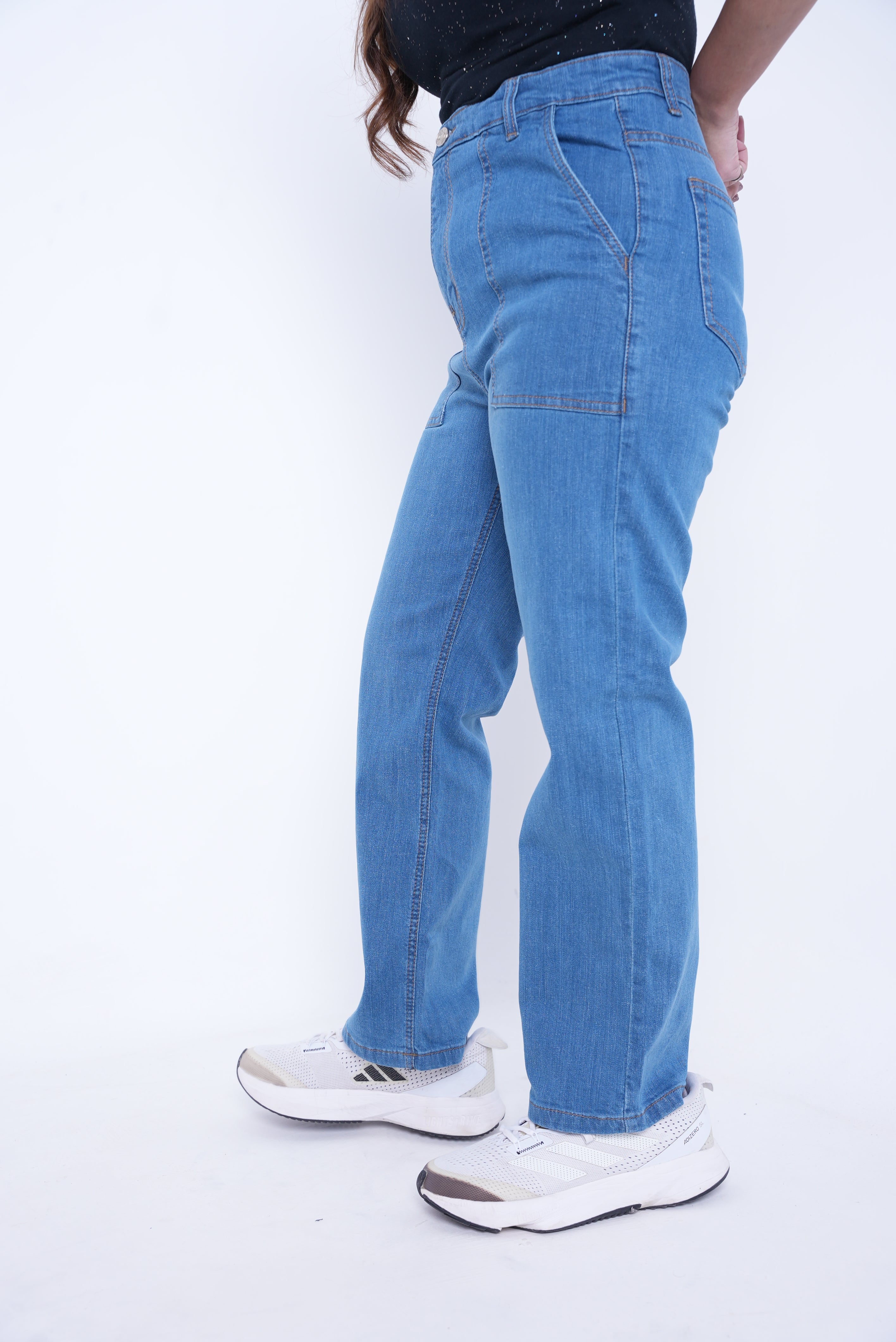 Classic Women’s Straight Fit Denim Jeans- Mid Blue