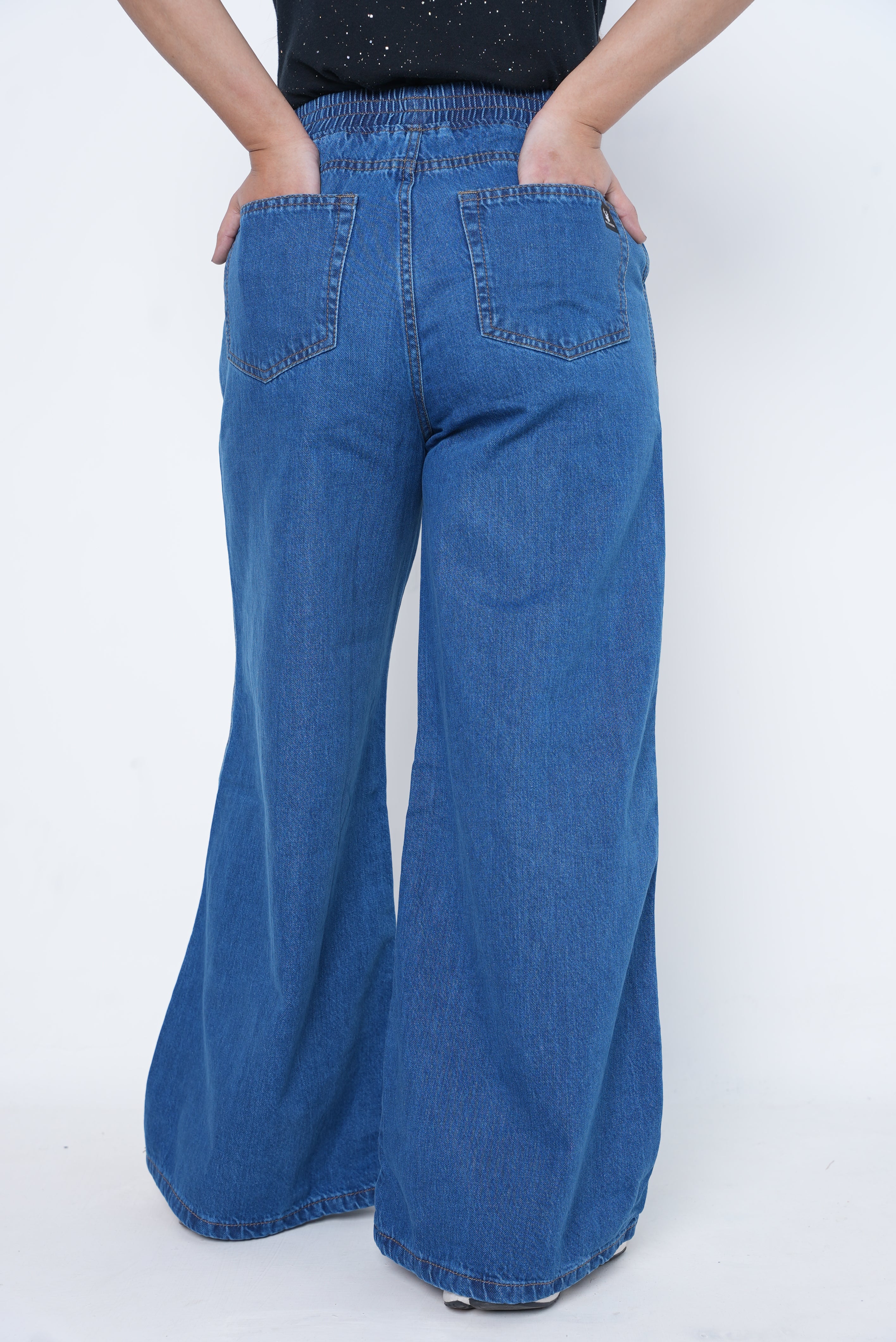 Women’s Stretch Boot Cut Denim Jeans- Light Blue